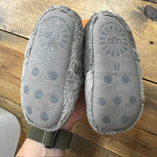 Load image into Gallery viewer, Baby Bixbee Boots 4/5
