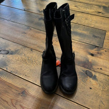 Load image into Gallery viewer, tall boots 2
