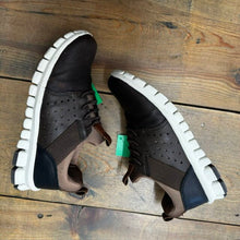 Load image into Gallery viewer, Deer Stags Unisex sneaker 3
