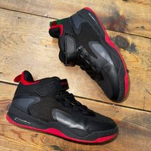 Load image into Gallery viewer, High top velcro sneaker 1
