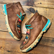 Load image into Gallery viewer, Landry Chukka Aztec Casual Shoes 13
