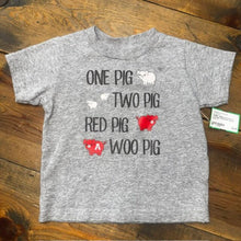Load image into Gallery viewer, University of Arkansas Razorbacks Tee 2T
