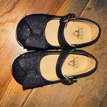 Load image into Gallery viewer, sparkle mary jane shoes 8
