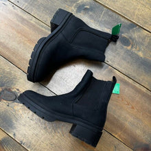 Load image into Gallery viewer, boots 7.5
