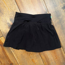 Load image into Gallery viewer, Pleated Athletic Skort 7/8
