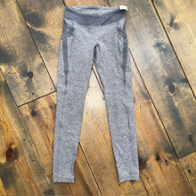 Load image into Gallery viewer, Athletic Leggings 8 (Lululemon)
