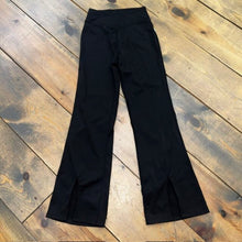 Load image into Gallery viewer, Crossover Flare Leggings 10
