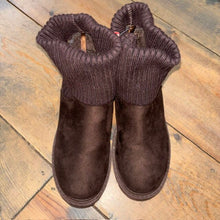 Load image into Gallery viewer, Sweater Boots 4
