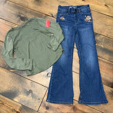 Load image into Gallery viewer, Embroidered Flare Jegging &amp; Tee Outfit 7/8
