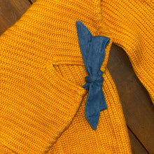 Load image into Gallery viewer, Long Sweater 8
