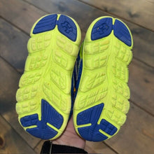 Load image into Gallery viewer, Surge Running Shoes 5K
