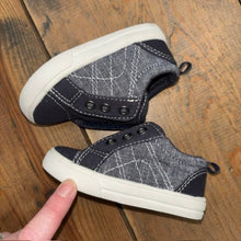Load image into Gallery viewer, Canvas Tennis Shoes 3
