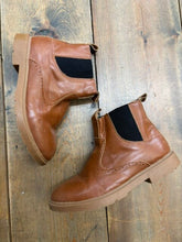 Load image into Gallery viewer, side zip low bootie 2
