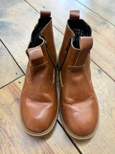 Load image into Gallery viewer, side zip low bootie 2

