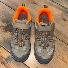 Load image into Gallery viewer, Trail Chaser Shoes 3
