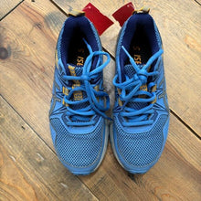 Load image into Gallery viewer, Gel-Venture Tennis Shoes 2.5
