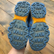 Load image into Gallery viewer, Gel-Venture Tennis Shoes 2.5
