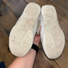 Load image into Gallery viewer, cheer shoes 13
