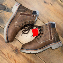 Load image into Gallery viewer, faux fur combat boots 1
