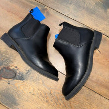 Load image into Gallery viewer, chelsea boot 1
