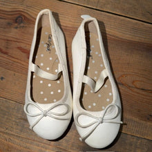 Load image into Gallery viewer, Matte Ballet Flats 8
