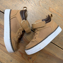 Load image into Gallery viewer, high top sneaker 6
