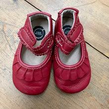 Load image into Gallery viewer, Ruche Mary Jane Soft-Sole Shoes 12/18M
