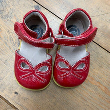 Load image into Gallery viewer, Coquette Bow Mary Jane Shoes 4
