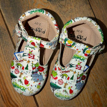 Load image into Gallery viewer, Christmas Grinch T-Strap Shoes 2/3Y
