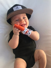 Load image into Gallery viewer, ITZY MITT™ TEETHING MITTS - Fox
